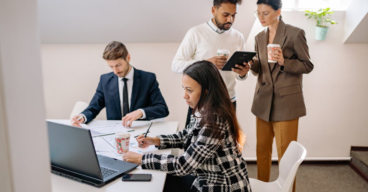 三五财富卡实名账号:如何通过短信流程自动化提高效率